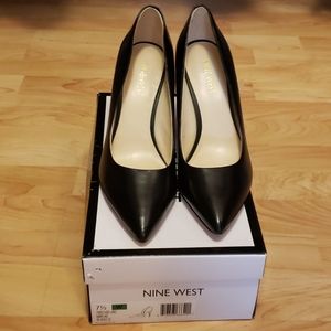 Nine West Pumps in 7.5 wide